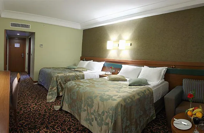 Ozkaymak Incekum מלון 5*